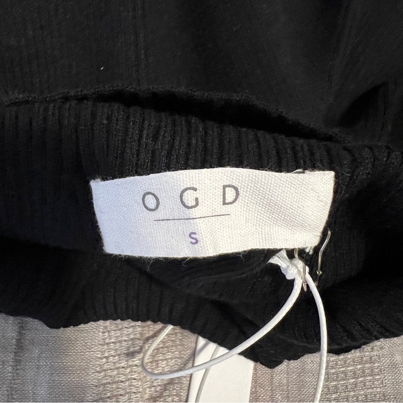 One Grey Day Ali Mini Dress in Black. SIZE SMALL - Picture 4 of 4